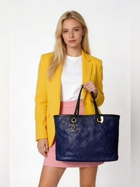 22-26 Chanel On The Road Navy Blue Quilted Caviar Leather Tote Bag